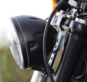 Preview: Scheinwerferhalter auf 5-3/4 Zoll, Stahl, für unterer Befestigung